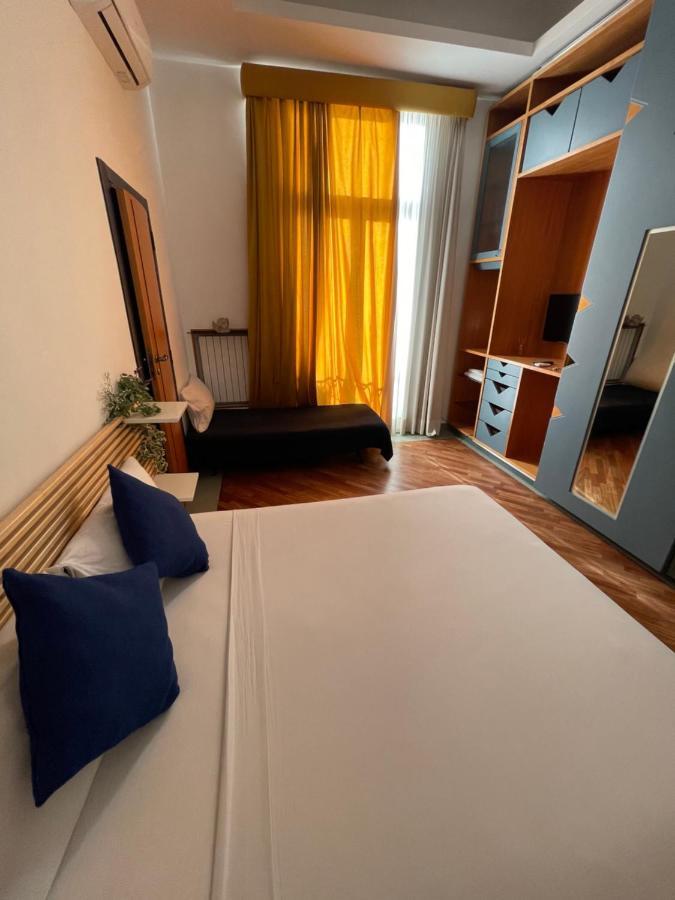 Lanova 21 Rooms Napoli Bagian luar foto